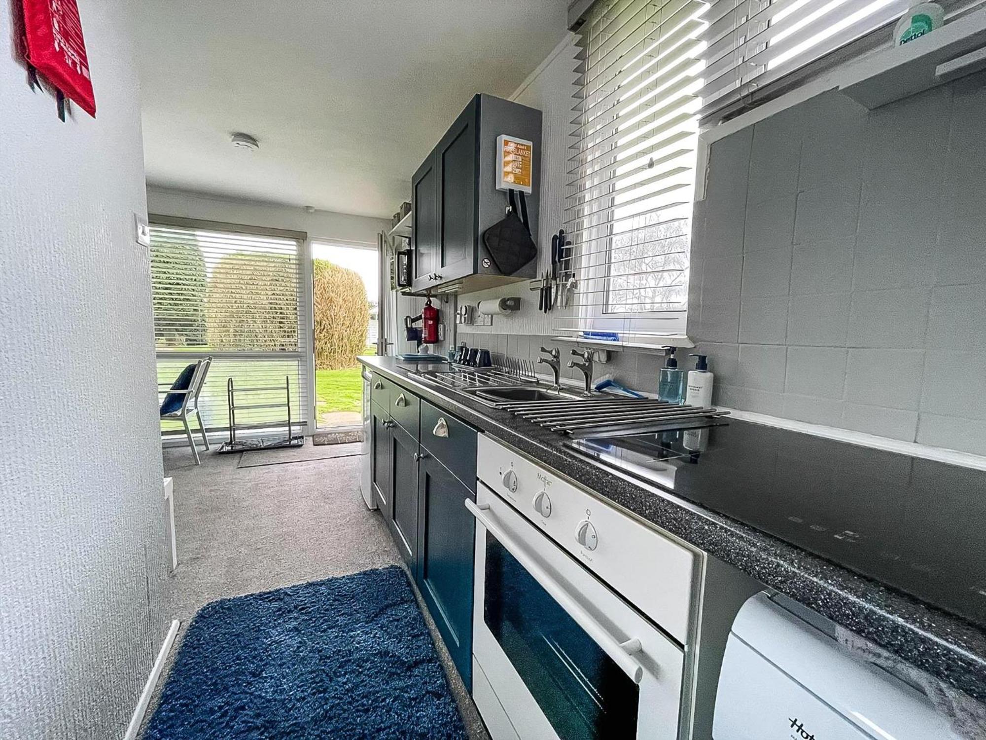Lovely 4 Berth Chalet In The Coastal Village Of Heacham, Ref 92018Cs エクステリア 写真